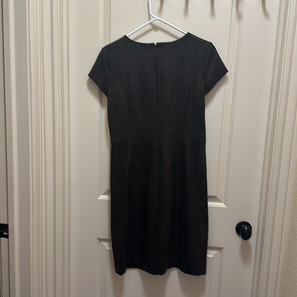 Chico dress sized 6-10 (1) Chico sizing brown embossed - Picture 2 of 6